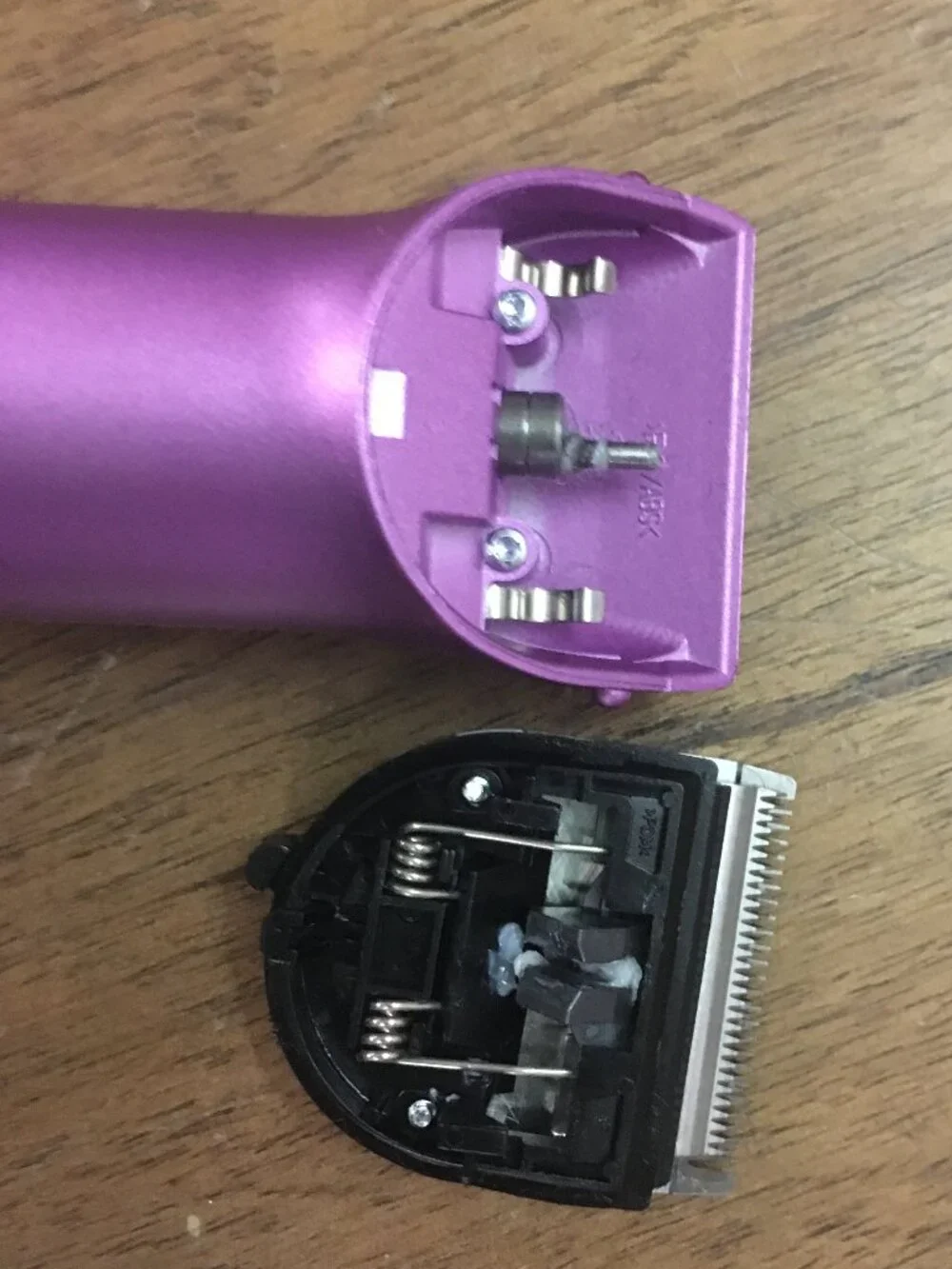 NEW Wahl Arco Pet Hair Clipper Cordless w/ 2 Batteries - Purple